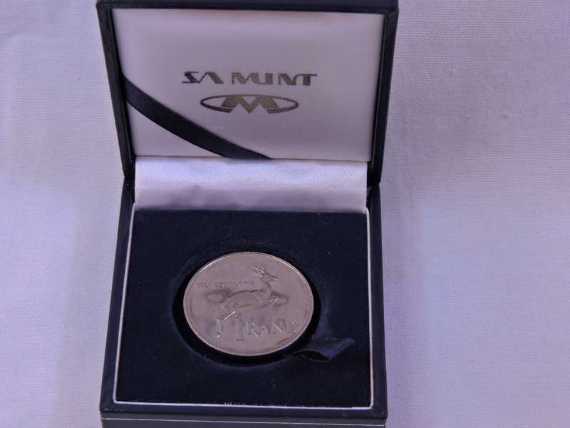 Proof 1979 R1 Silver Coin Springbok in SA Mint blue box