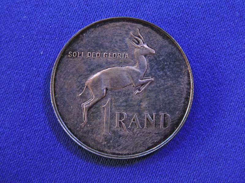 Proof 1990 R1 Silver Coin Springbok in SA Mint blue box  ,925 Silver content
