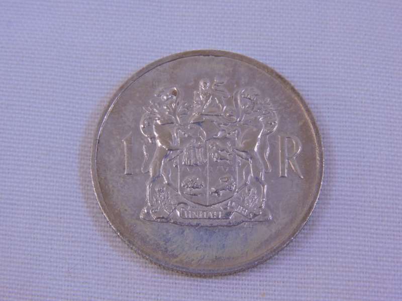 1969 R1 Silver Coin  Nice condition.