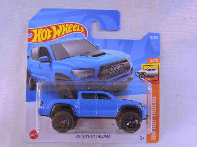 Hot Wheels TOYOTA Tacoma Pick up  Double Cab ( Blue ) Like Hilux Bakkie
