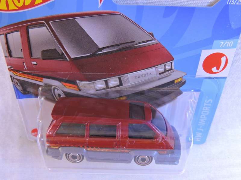 Hot Wheels TOYOTA Van ( Red/Grey )
