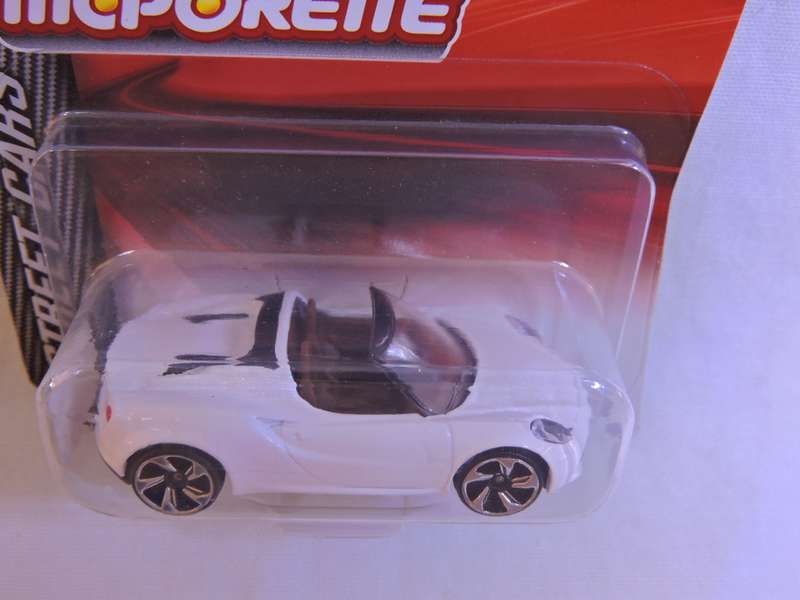 Majorette Alfa Romeo 4C Cabriolet  ( White )  Like Hot Wheels
