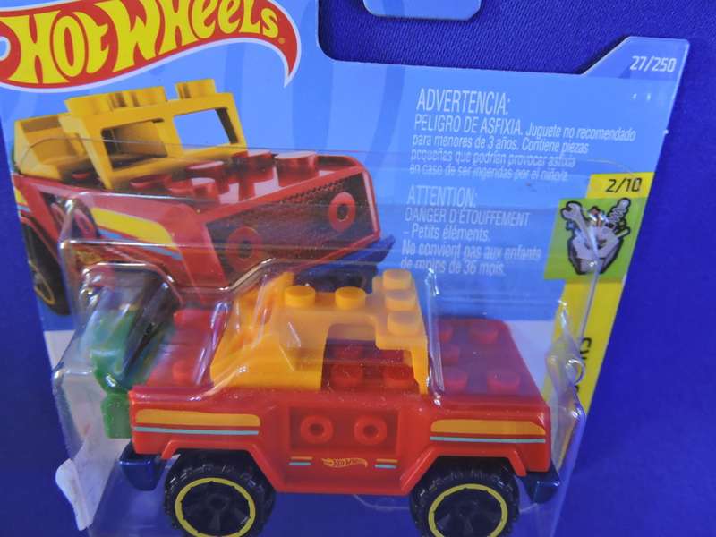 Hot Wheels Bricking Trails ( Lego Multicolour )