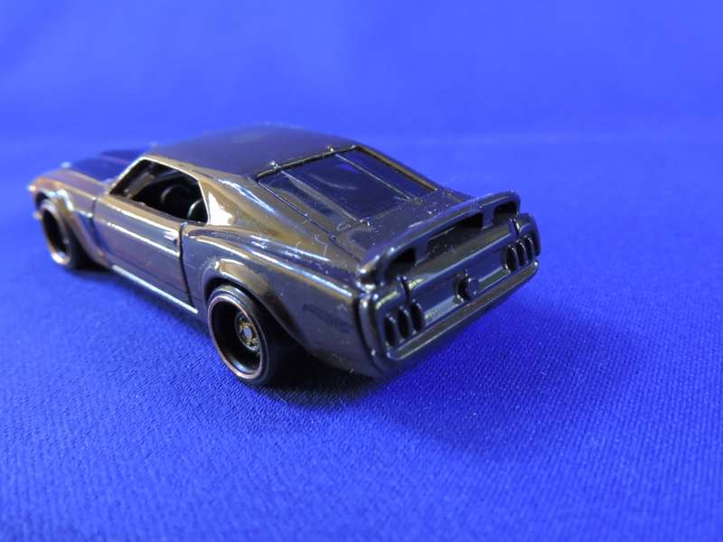 Hot Wheels 69 FORD Mustang Boss 302 ( Brown to Black blend )