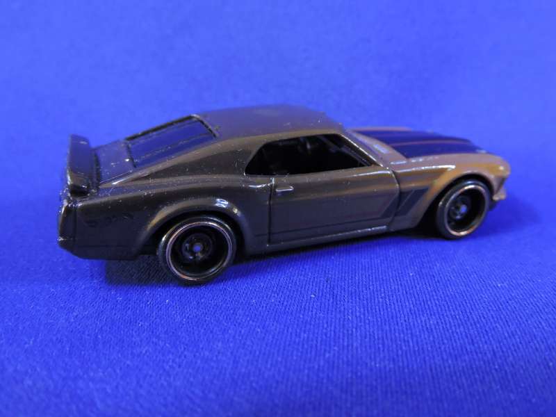 Hot Wheels 69 FORD Mustang Boss 302 ( Brown to Black blend )