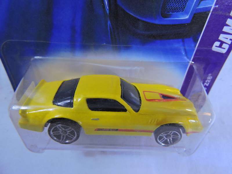 Hot Wheels CHEVY CHEVROLET Camero Z28 ( Yellow ) # CHEVY BLOW OUT SALE #
