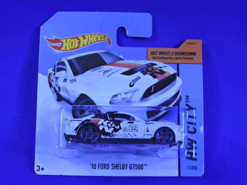 Hot Wheels FORD  Shelby GT 500  ( White #32  K&N )  Like Mustang