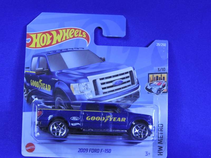 Hot Wheels Ford F-150 ( Good Year )