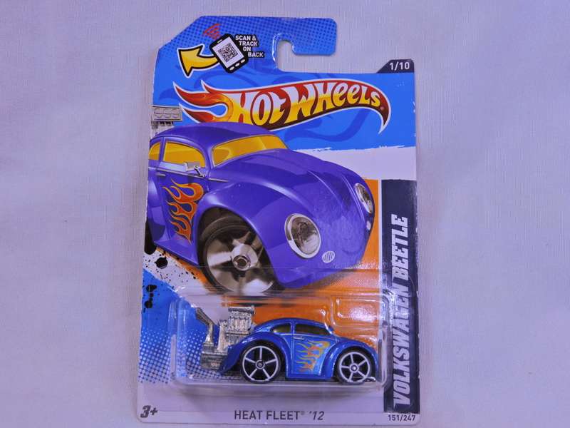 Hot Wheels Volkswagen VW BEETLE ( Light Blue ) Heat Fleet Long Card