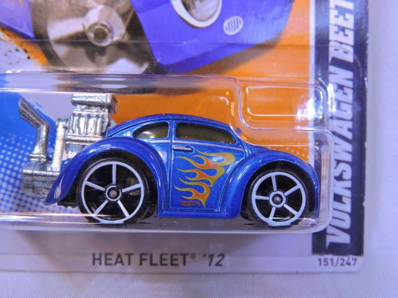 Hot Wheels Volkswagen VW BEETLE ( Light Blue ) Heat Fleet Long Card