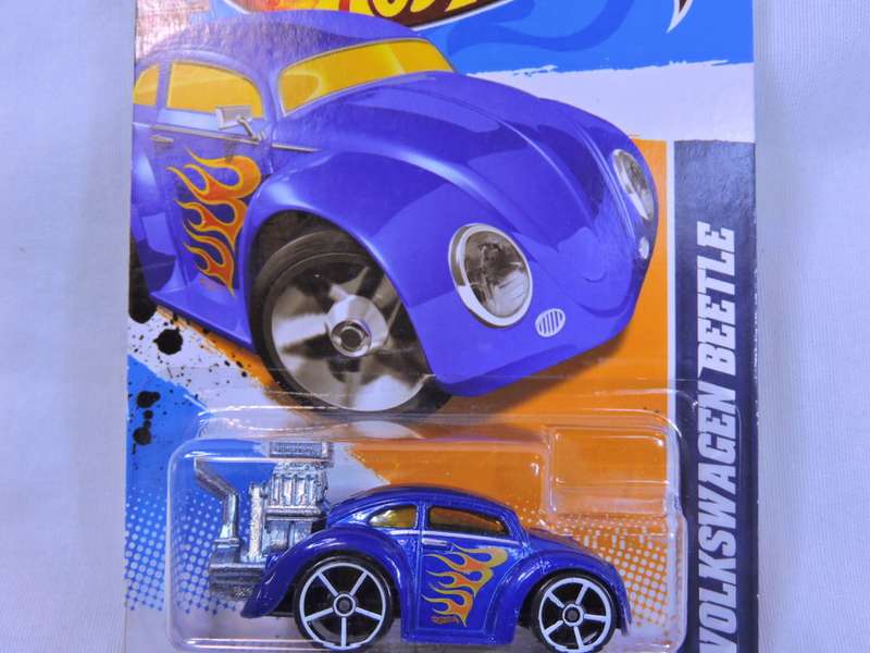 Hot Wheels Volkswagen VW BEETLE ( Medium Blue ) Heat Fleet Long Card