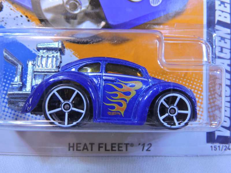 Hot Wheels Volkswagen VW BEETLE ( Medium Blue ) Heat Fleet Long Card