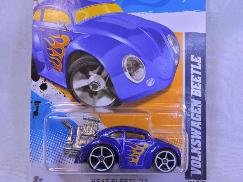 Hot Wheels Volkswagen VW BEETLE ( Royal Blue/Purple ) Heat Fleet Long Card