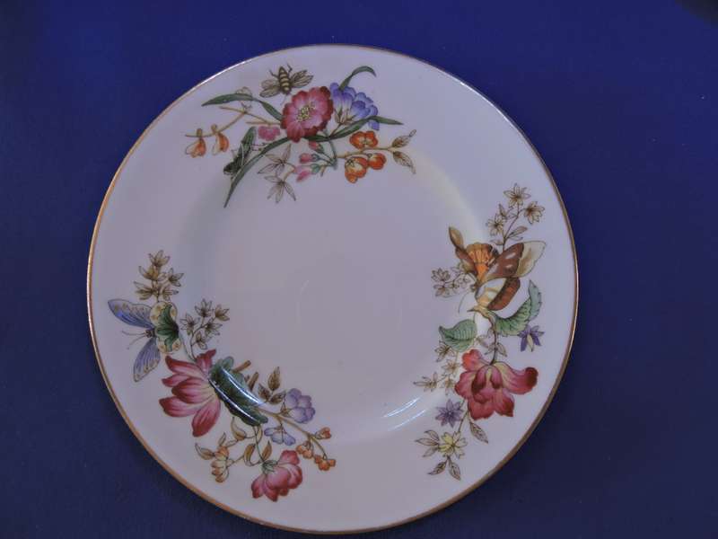 Wedgwood Trio  SANDON W.D.4010  Fine porcelain