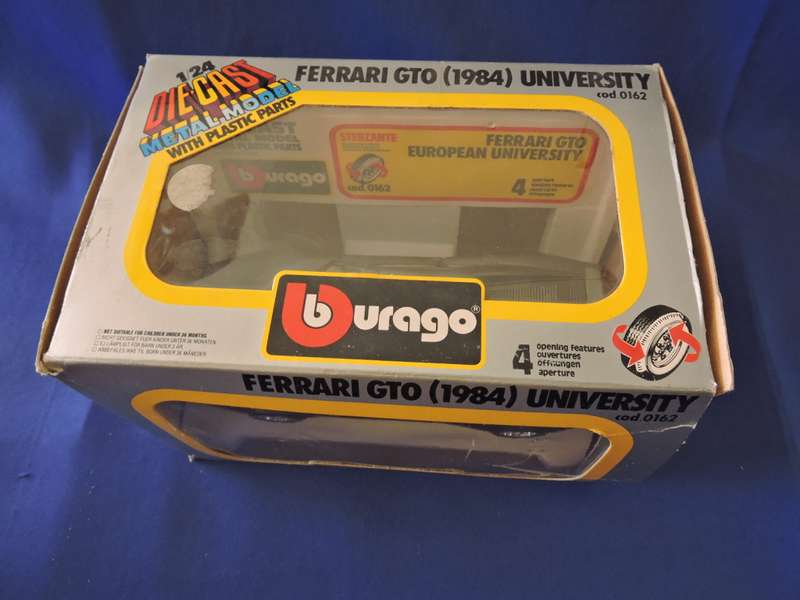 Bburago FERRARI GTO University ( Silver )  1/24