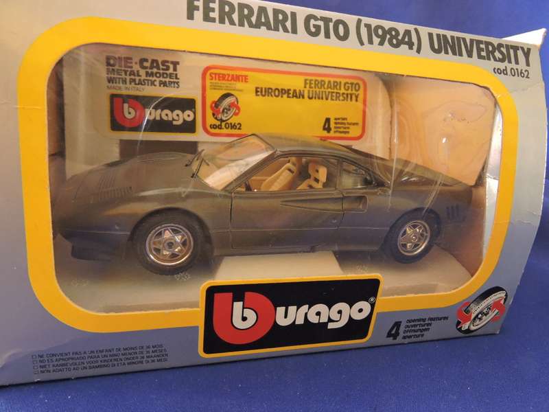 Bburago FERRARI GTO University ( Silver )  1/24