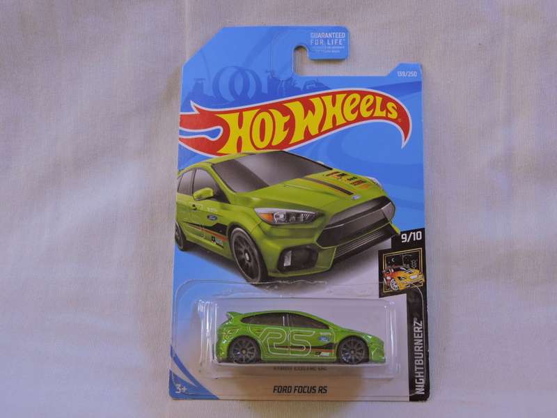 Hot Wheels FORD Focus RS ( Green )  Long Card