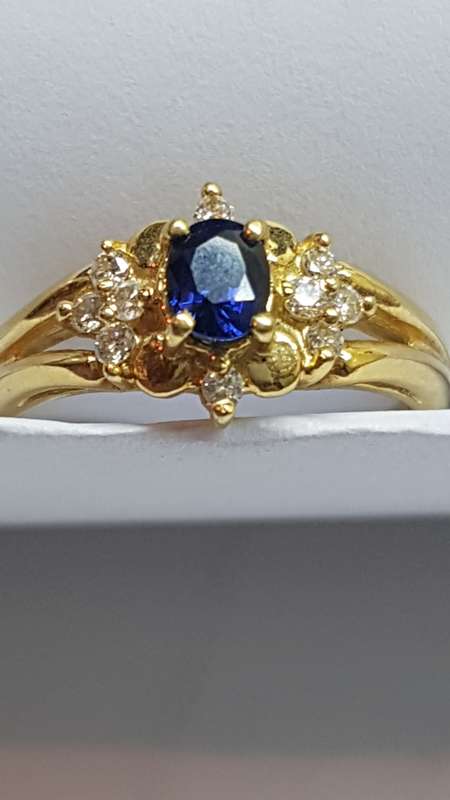 18ct Gold Sapphire and Diamond Ring