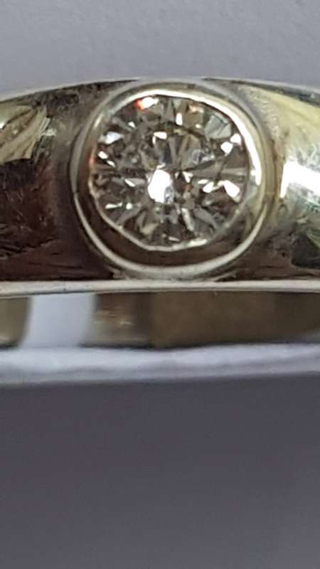 9ct White Gold and Diamond ring ETCW 0.36ct