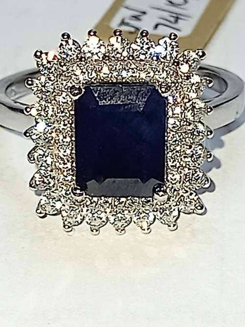 Classical Sterling silver and Sapphire ring