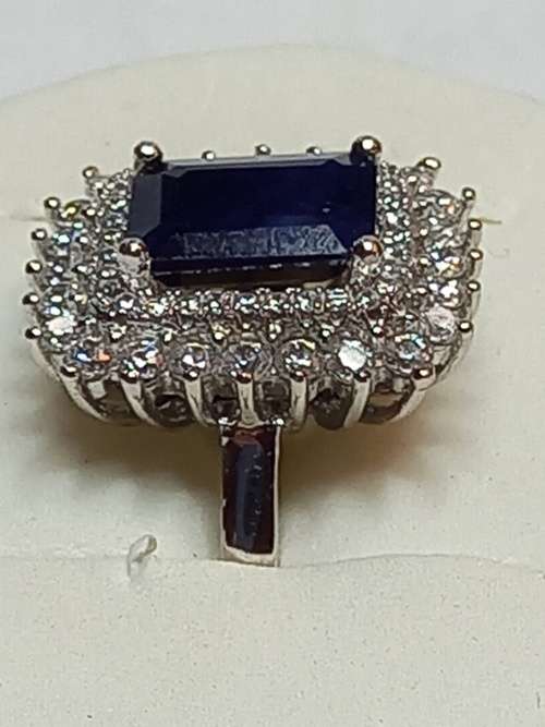 Classical Sterling silver and Sapphire ring