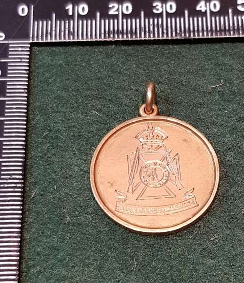 WITWATERSRAND RIFLES VOLUNTEER SIGNALLING SHIELD MEDALLION