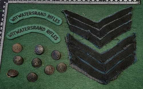 WITS RIFLES BADGE & BUTTON LOT