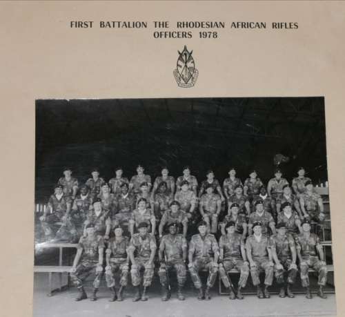 1 st BATTALION RHODESIAN AFRICAN RIFLES OFFICERS 1978 ORIGINAL CLASS PHOTO