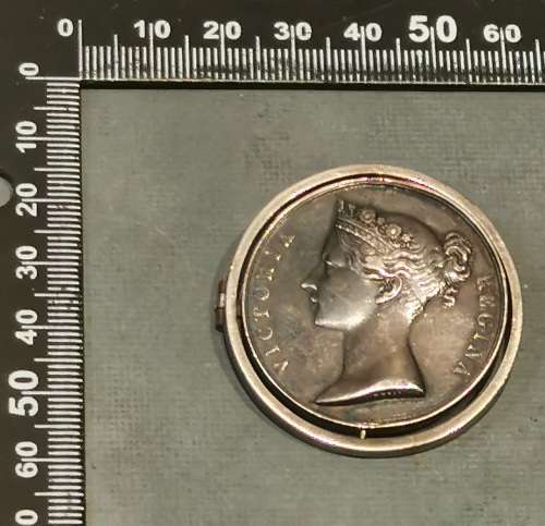 ZULU WAR MEDAL MADE INTO BROOCH