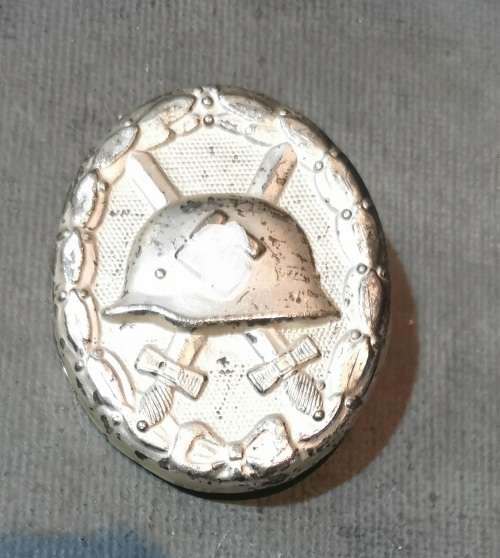 GERMAN WOUND BADGE IN SILVER WITH CERTIFICATE