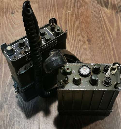 SADF BORDER WAR PERIOD SO/53 MANPACK VHM/FM RADIO & A60 SA MK3 FIELD RADIO