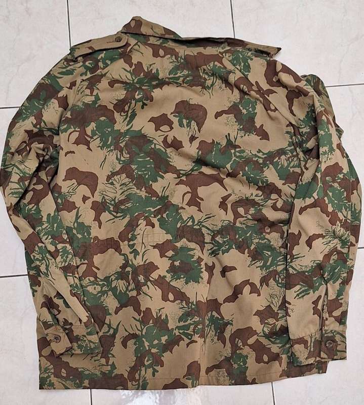 PRE 94 SOUTH AFRICAN POLICE  WINTER CAMO JACKET