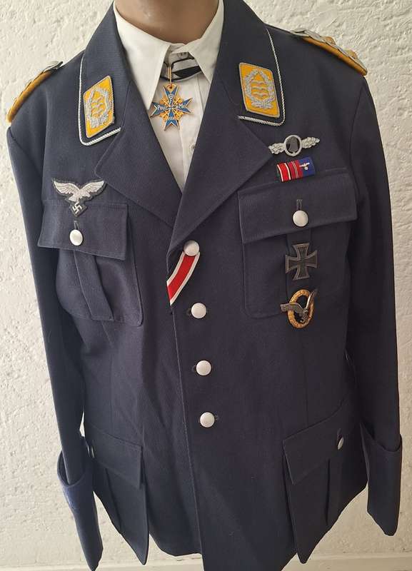 GERMAN REENACTOR/MOVIE COPY  AIR FORCE PILOT OFFICERS UNIFORM WITH AWARDS