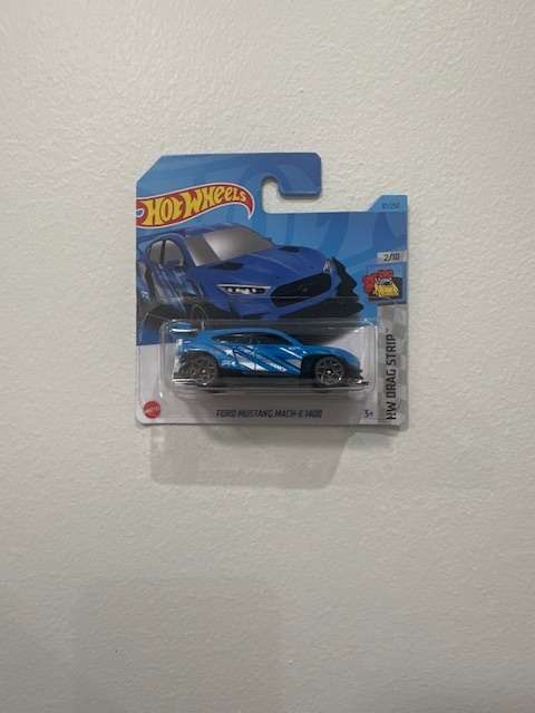 Hotwheels Ford Mustang Mach-E 1400