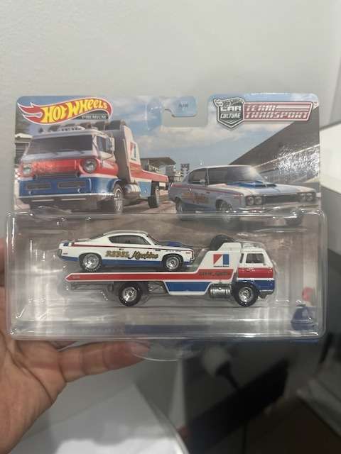 Hotwheels Team Transport #43