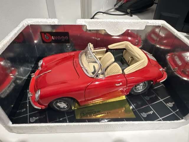 Bburago Porsche 356 B 1:18