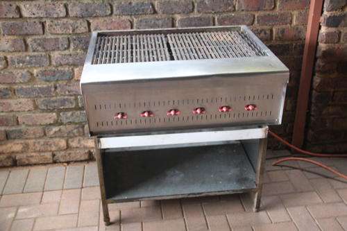 6 BURNER STAINLESS STEEL GAS GRILLER