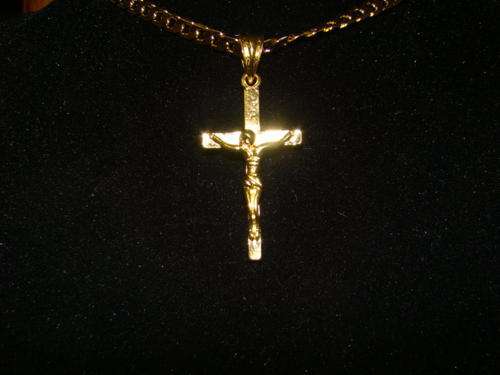 Stunning 22ct GP CROSS 45MM