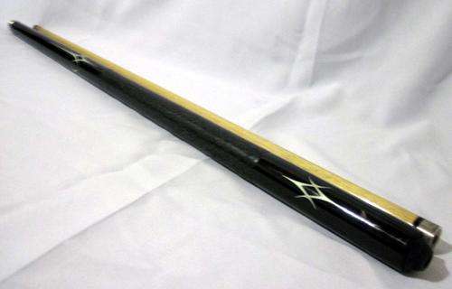 Pool cue with bag. Great Condition