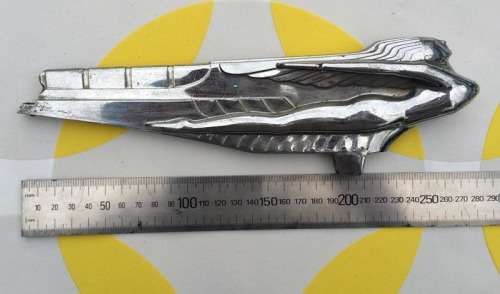 1942-1948 De Soto Hood Ornament - car badge / decoration - good condition