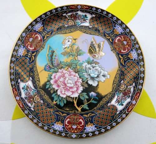 Imperial Imari Interpretation of an early 19th Century Oriental porcelain 'circa' 1820 