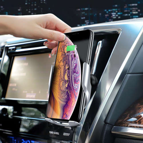 Hoco Wireless Fast Charger in Car Holder GG-S14