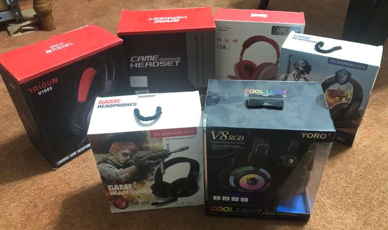 Pack of Six Headphones