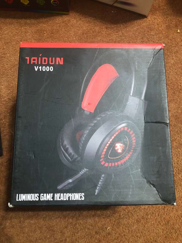 Pack of Six Headphones