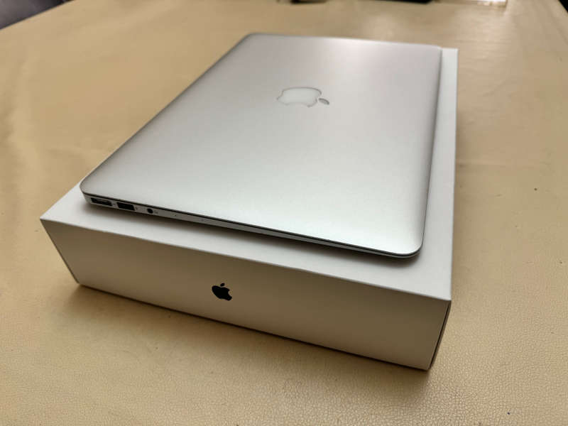 MacBook Air 13" 128GB