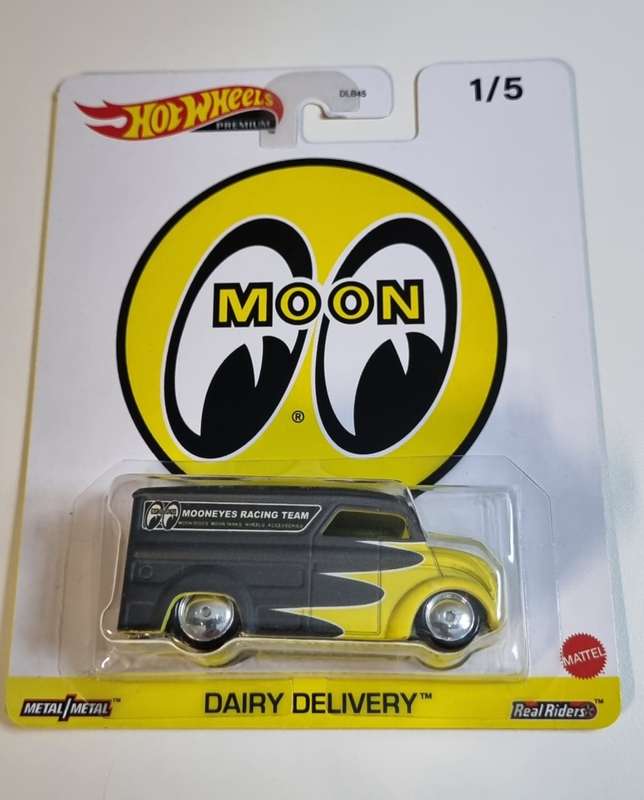 Hot Wheels Premium Dairy Delivery Moon Eyes