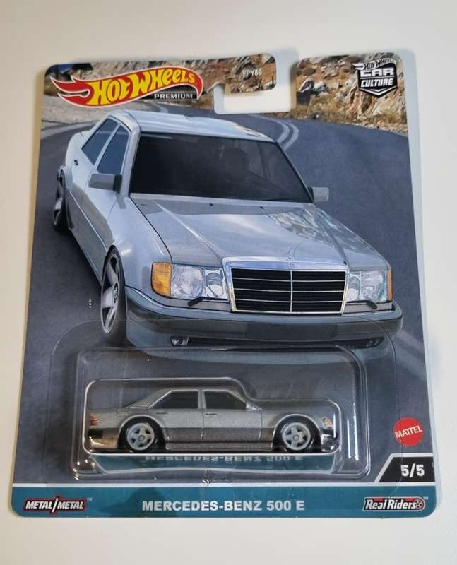 Hot Wheels Premium Mercedes-Benz 500 E
