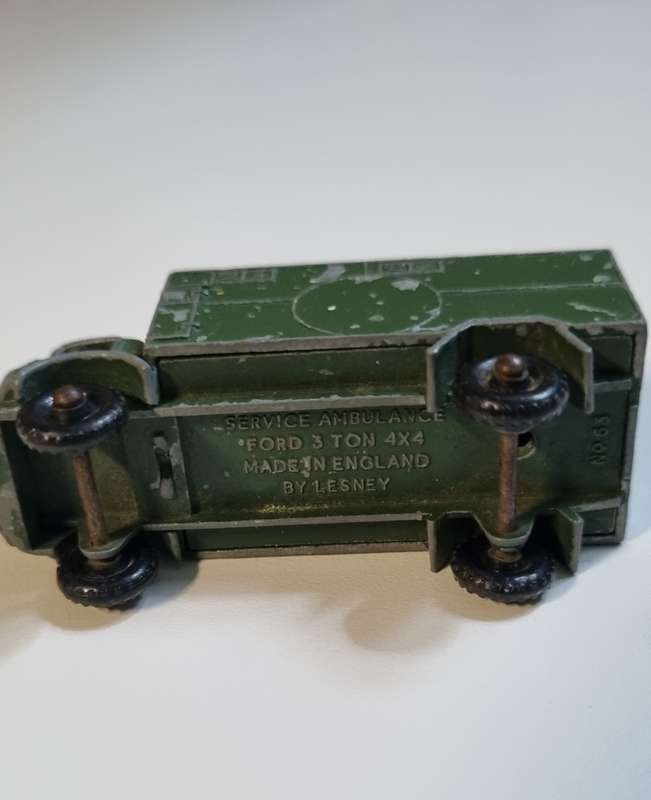 Matchbox Lesney Ford 3 Ton 4x4 Service Ambulance #63A