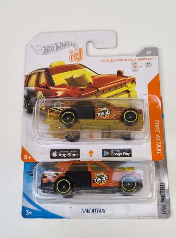 Hot Wheels Time Attaxi Combo