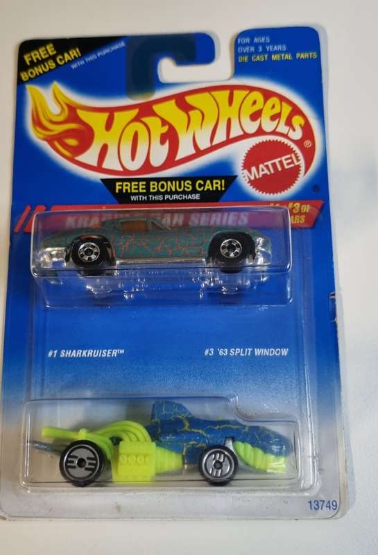 Hot Wheels Twin pack Sharkruiser & 63 Split Window 1994